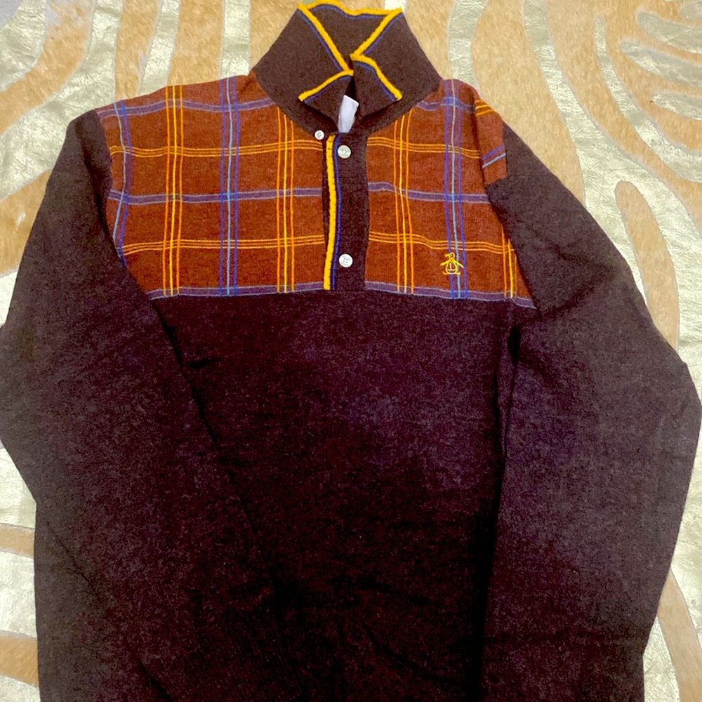 ￼ Cashmere sweater